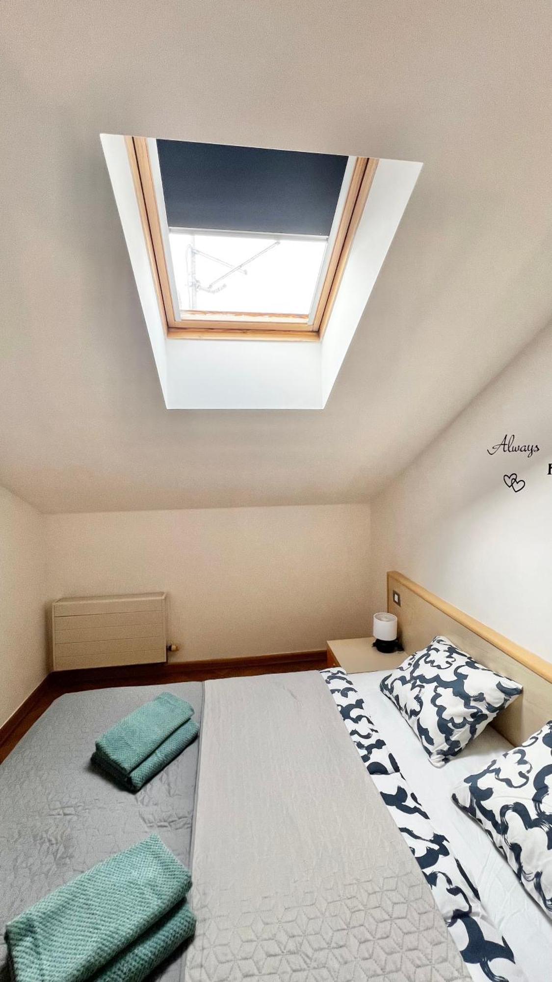 Apartment Miru Loft Prague